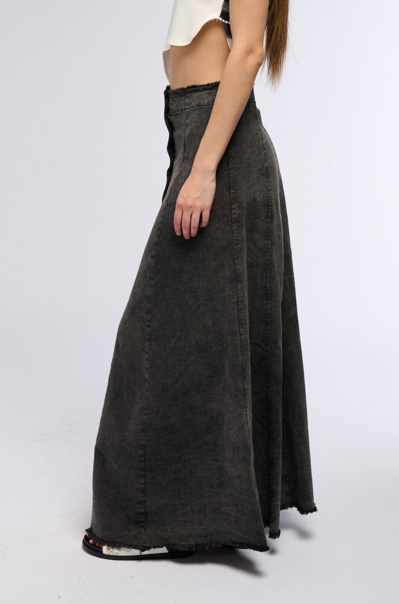 COME TO ME DENIM MAXI SKIRT