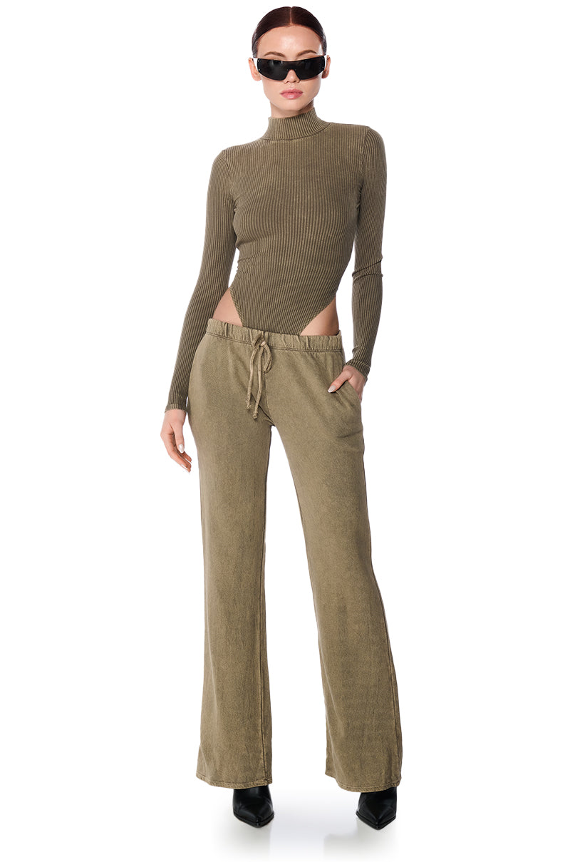 JOJO MINERAL WASH WIDE LEG SWEATPANT IN LIGHT BROWN