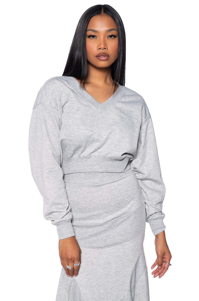 HALLIE V NECK CROPPED SWEATSHIRT