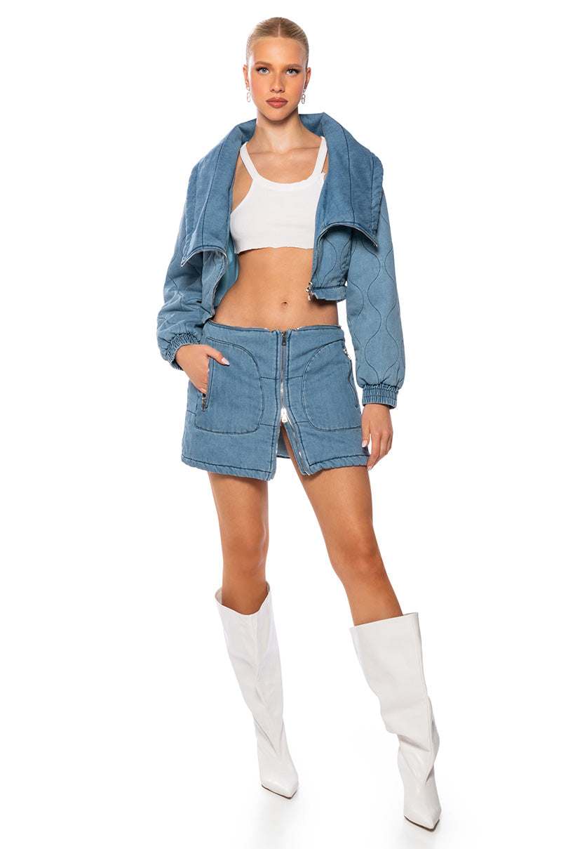 SHE'S A QT CONVERTIBLE DENIM JACKET