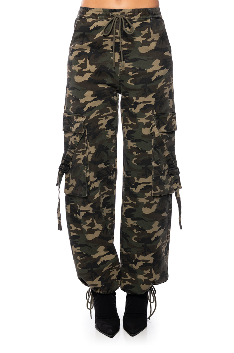 UNSTOPPABLE WIDE LEG CARGO PANTS