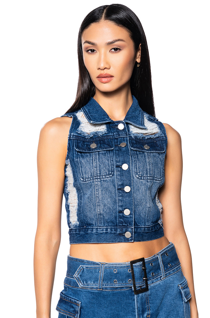 EVERYDAY FITTED DENIM VEST