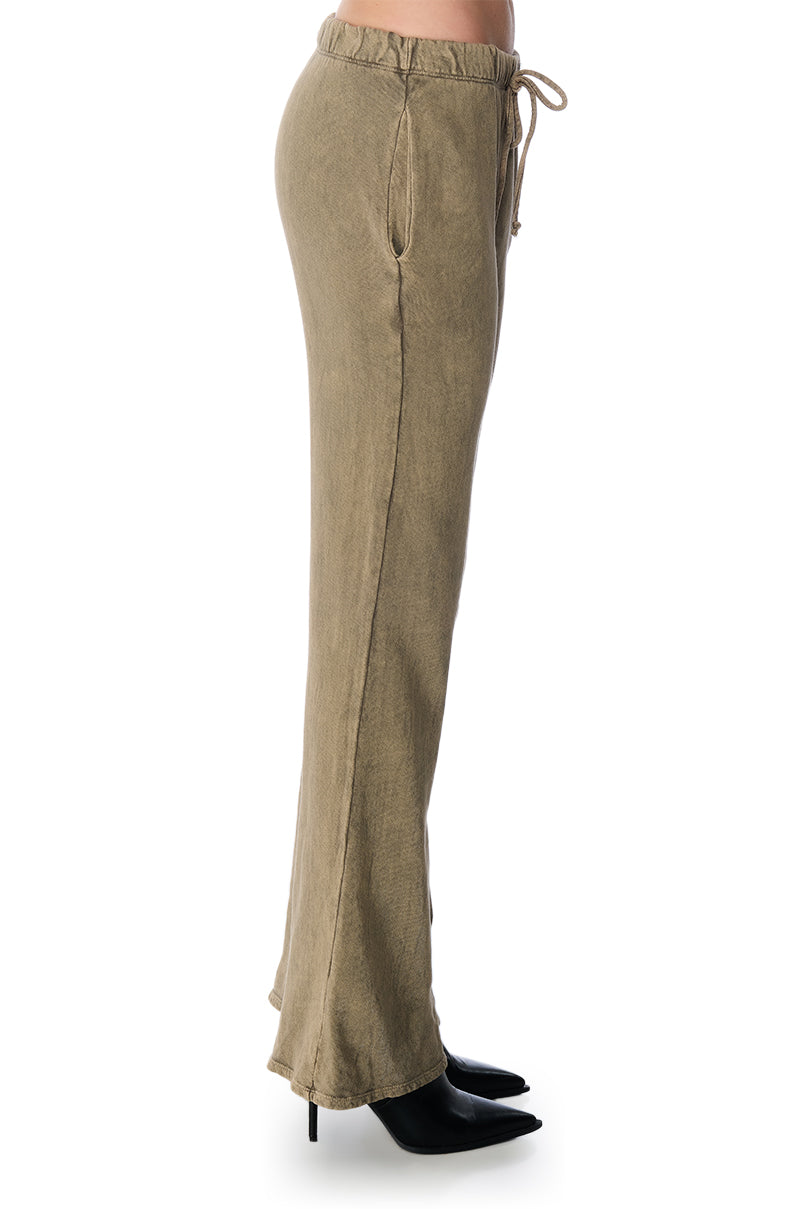 JOJO MINERAL WASH WIDE LEG SWEATPANT IN LIGHT BROWN