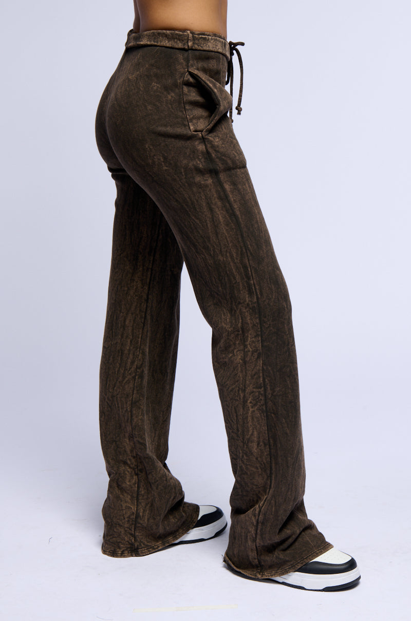 BERLIN MINERAL WASH WIDE LEG SWEATPANT IN DARK BROWN