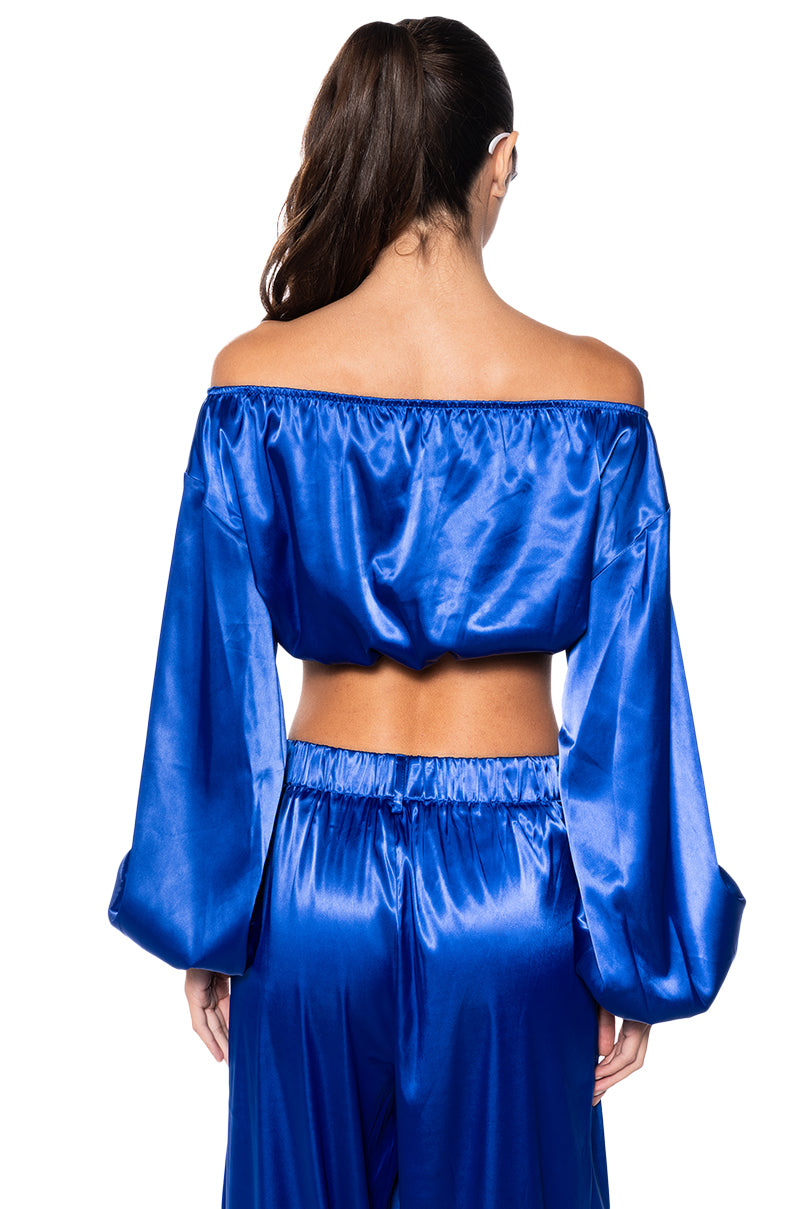 VIOLET DREAMS OFF SHOULDER POCKET DETAIL CROP TOP