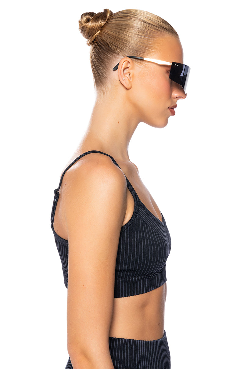 PAXTON LANEY SCOOP NECK CROP