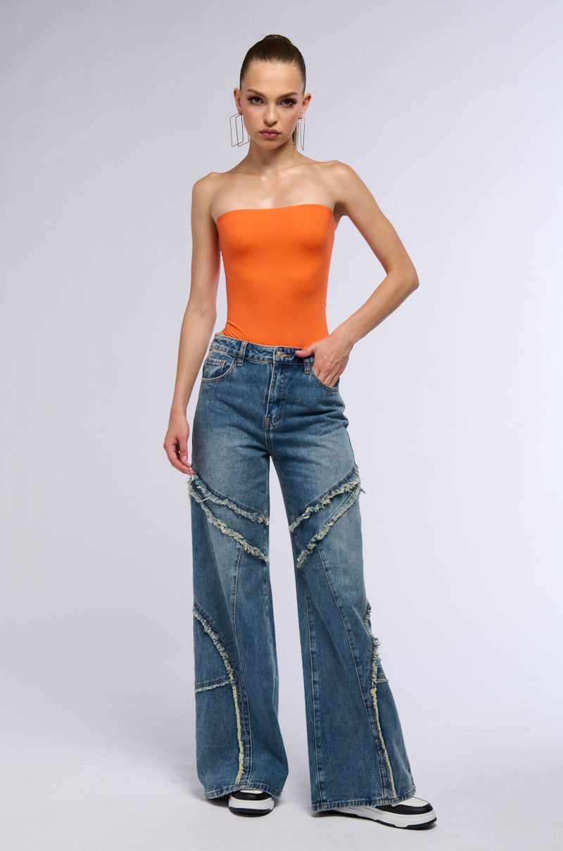 JUST A FEELING DISTRESSED DENIM PANT