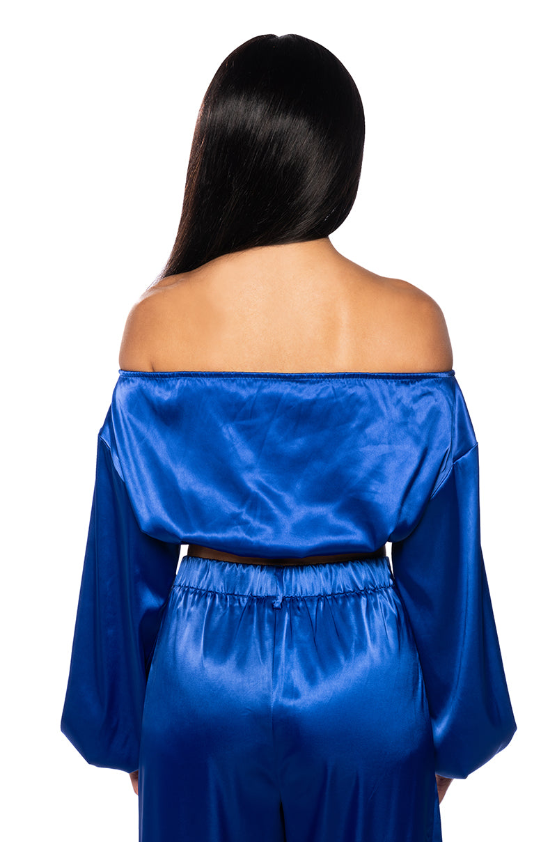 VIOLET DREAMS OFF SHOULDER POCKET DETAIL CROP TOP