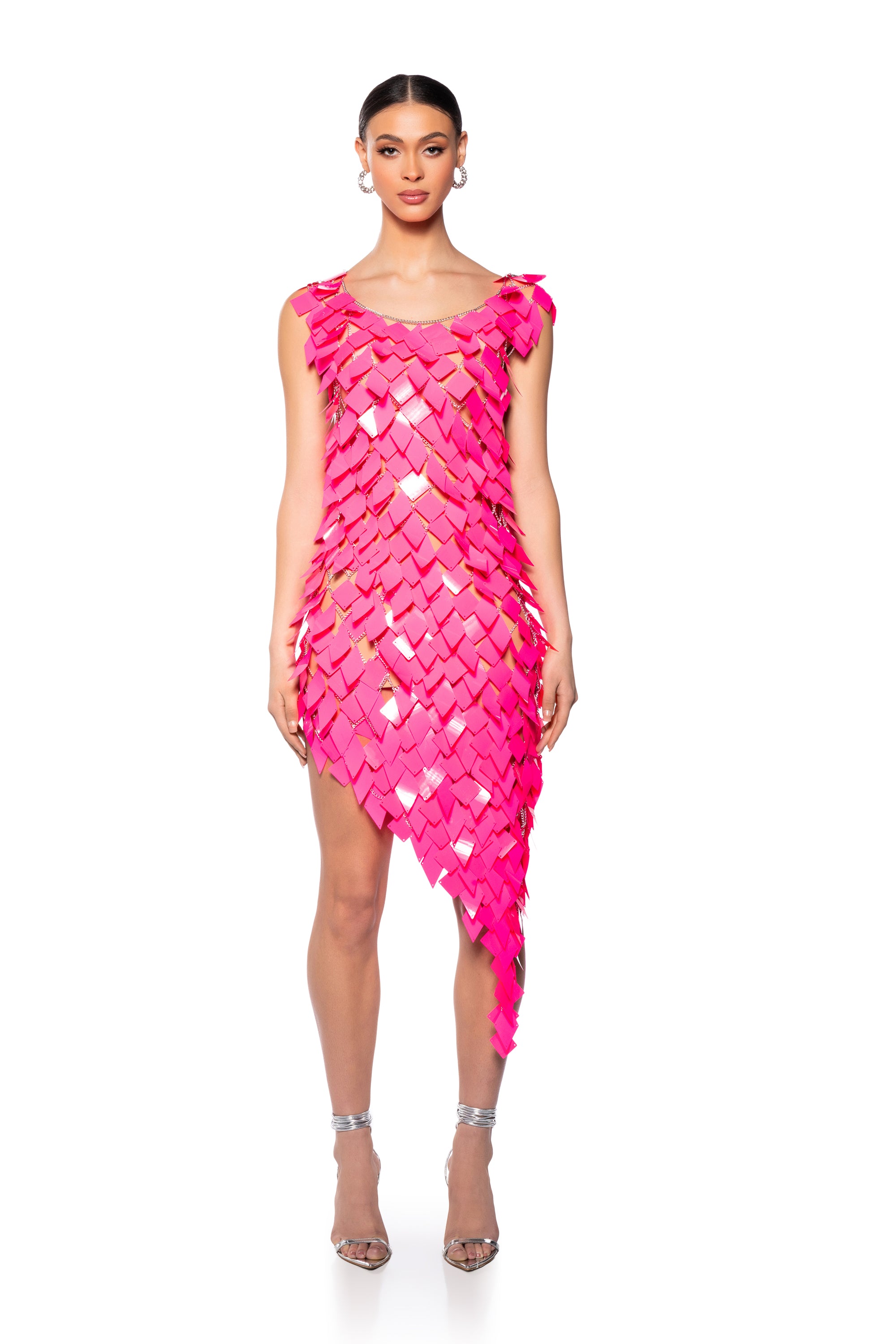 ITS A PARTY SEQUIN CHAIN MINI DRESS IN FUCHSIA