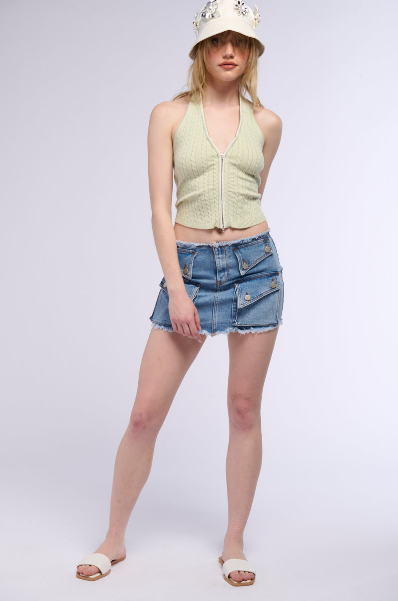 ZIP IT UP SLEEVELESS CROP TOP IN MINT