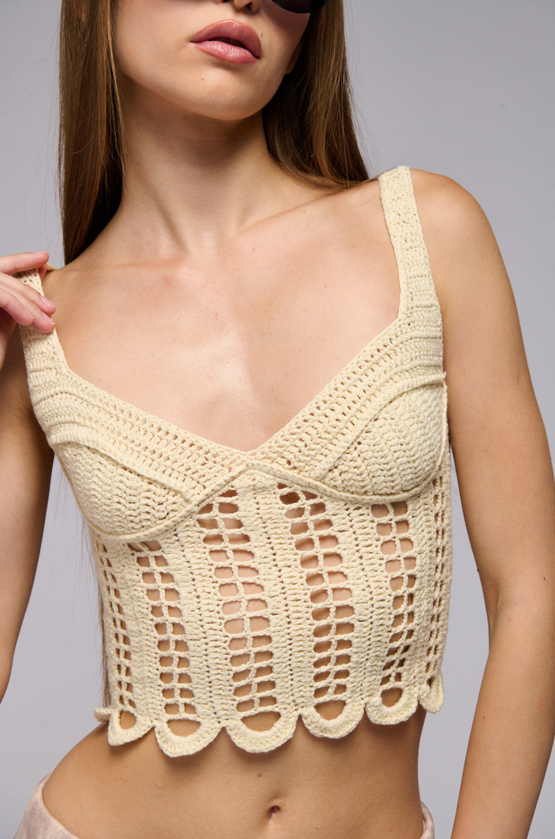 FEEL THE WARM CROCHET TANK