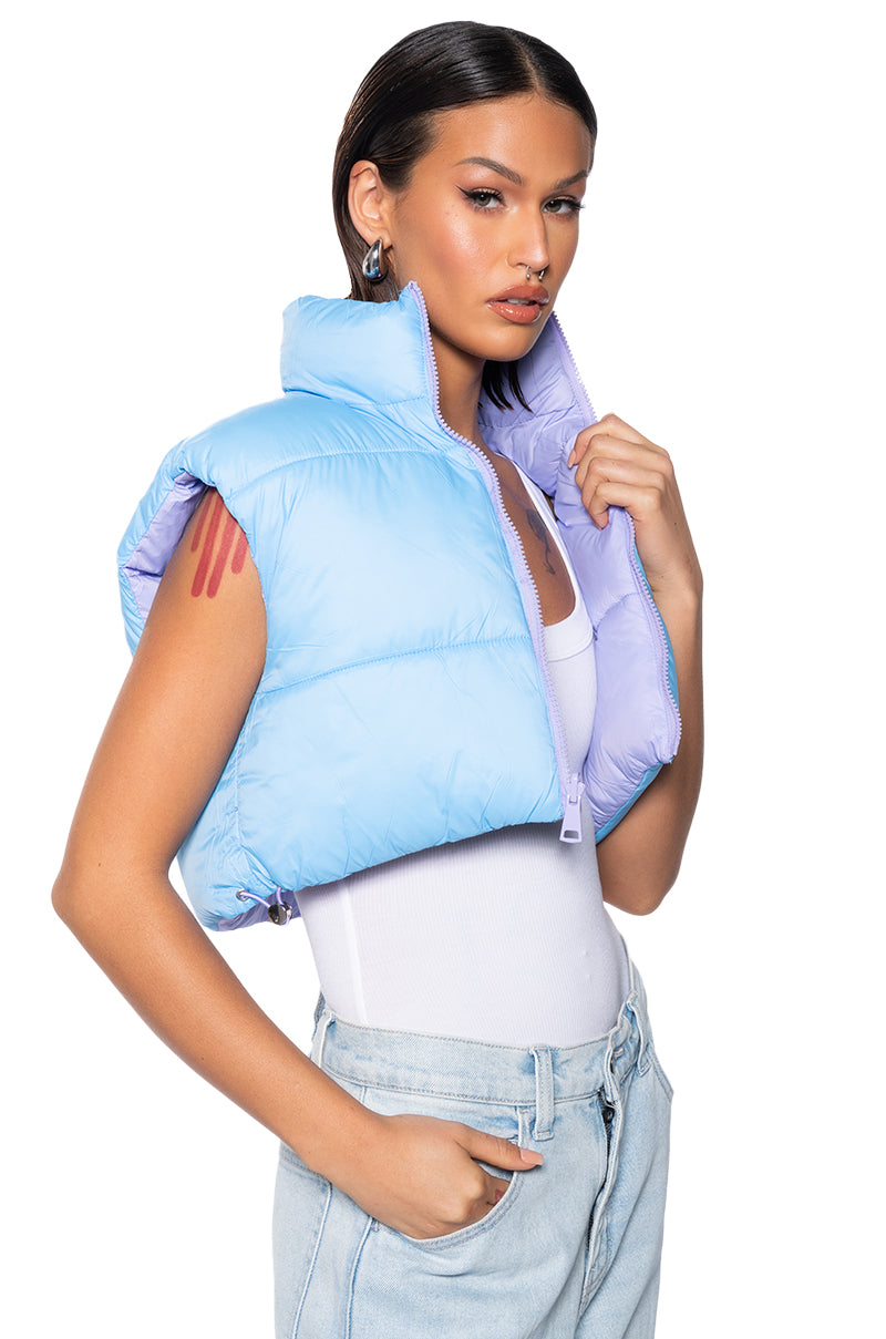 TAYLOR SAID CROP PUFFER VEST IN PURPLE