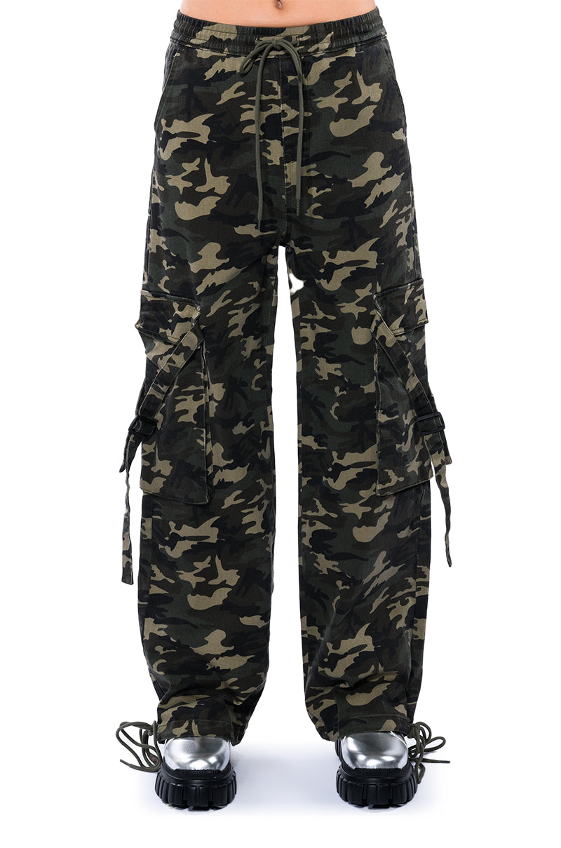 UNSTOPPABLE WIDE LEG CARGO PANTS