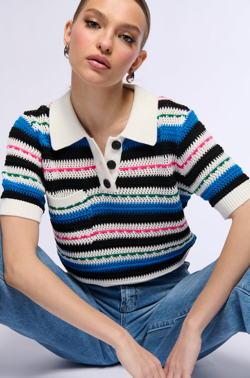 BEE STRIPE KNIT SHORT SLEEVE SWEATER