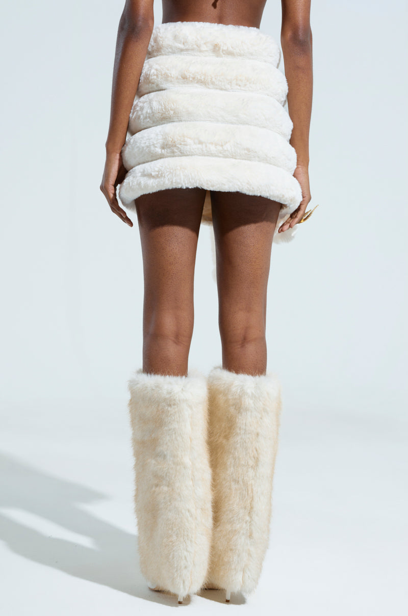 BUNNY FAUX FUR MINI SKIRT