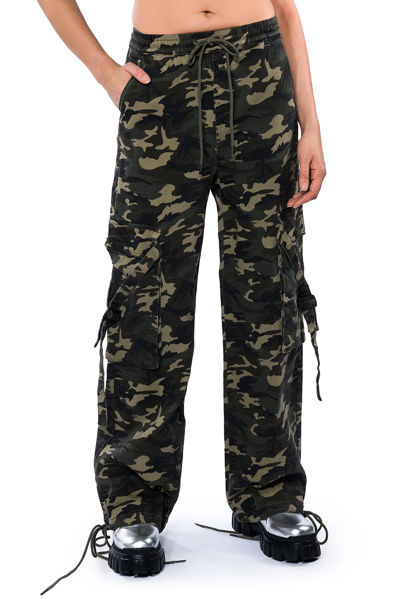 UNSTOPPABLE WIDE LEG CARGO PANTS