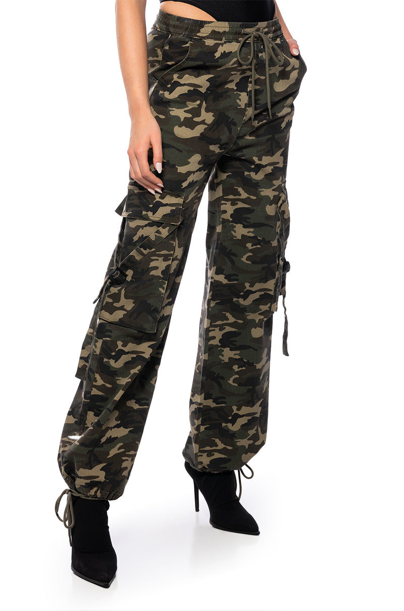 UNSTOPPABLE WIDE LEG CARGO PANTS