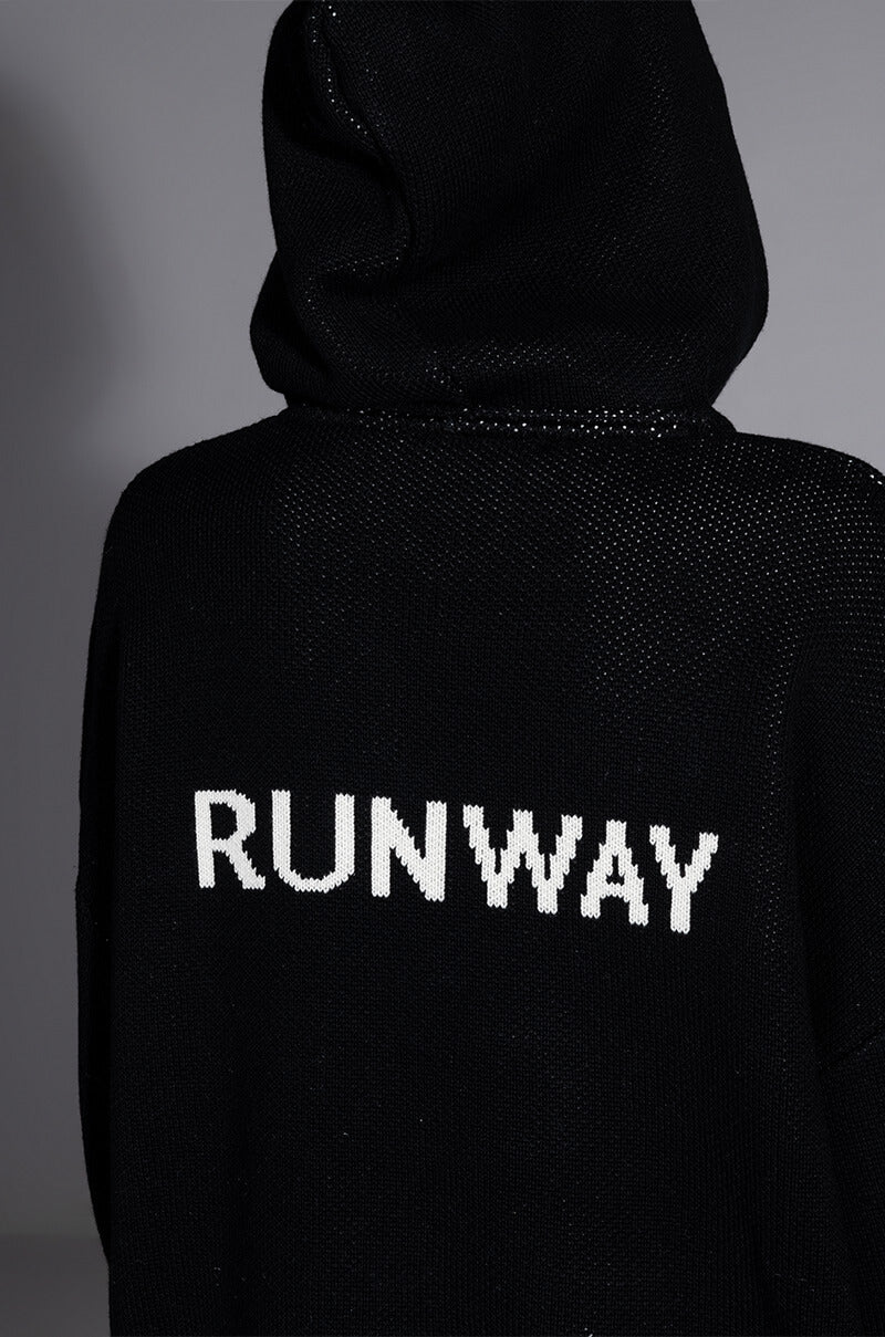 RUNWAY OVERSIZED HOODED SWEATER