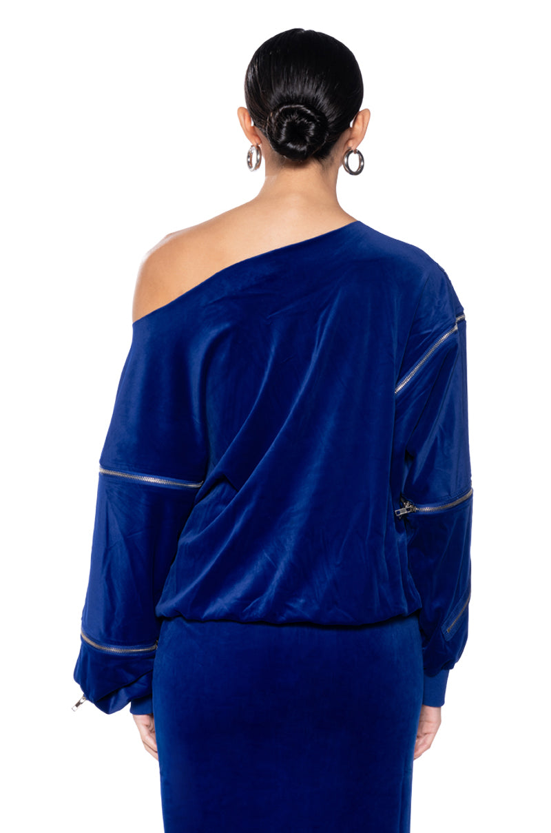 DO NO WRONG VELVET LONG SLEEVE TOP