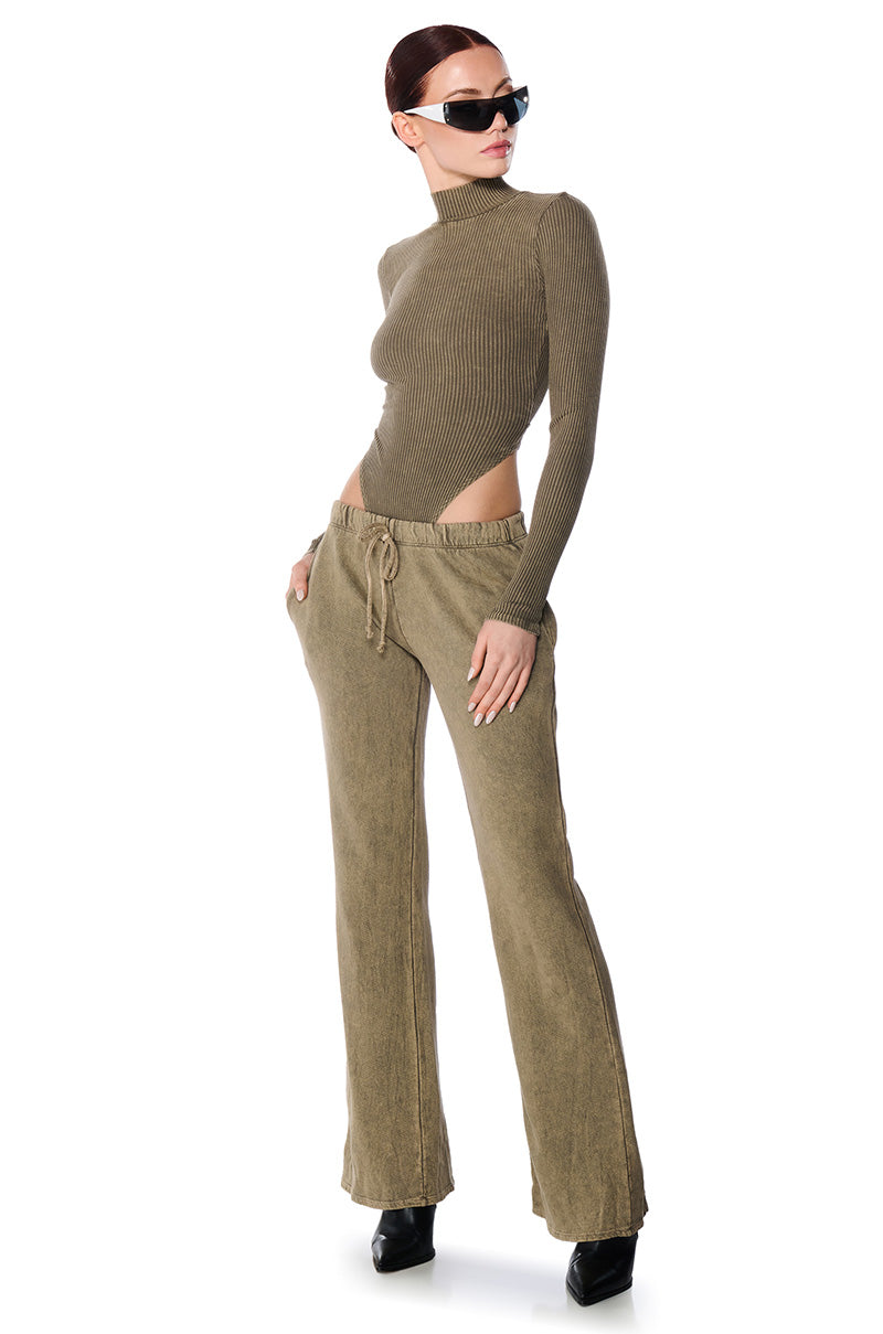 JOJO MINERAL WASH WIDE LEG SWEATPANT IN LIGHT BROWN