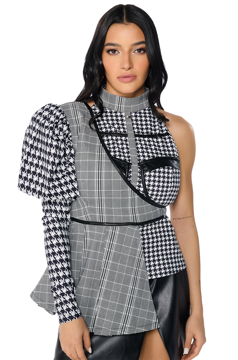 MIXED UP HOUNDSTOOTH PLAID SINGLE SLEEVE TOP