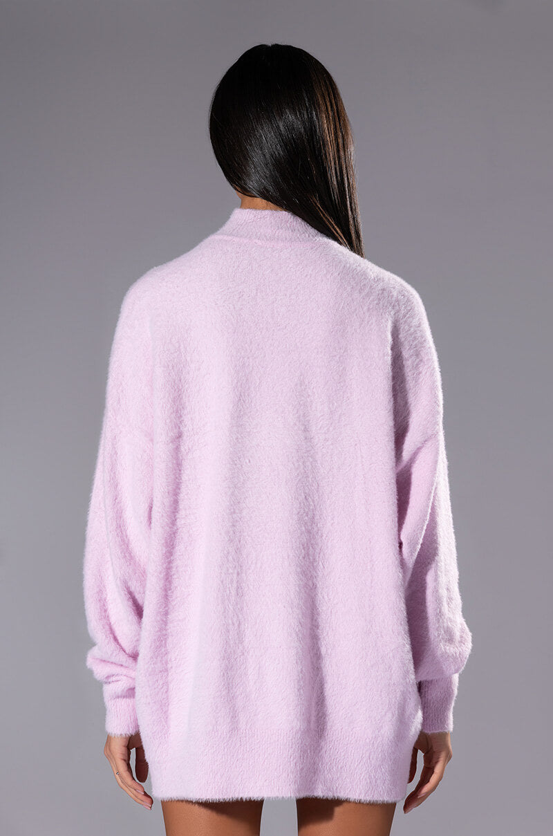 REMI FUZZY KNIT OVERSIZED SWEATER