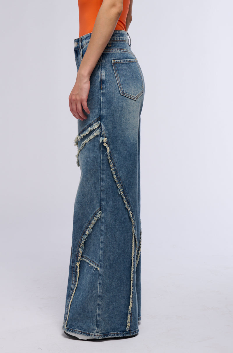 JUST A FEELING DISTRESSED DENIM PANT