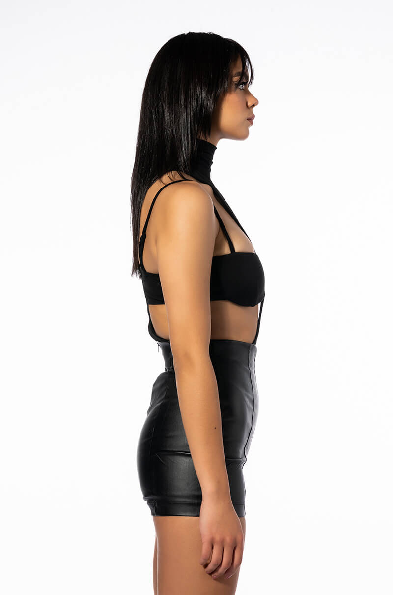 CUTOUT MOCK NECK CROP TOP