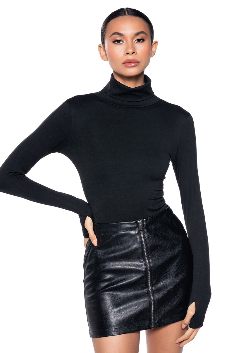 SNATCHED BASIC MOCK NECK LONG SLEEVE BODYSUIT