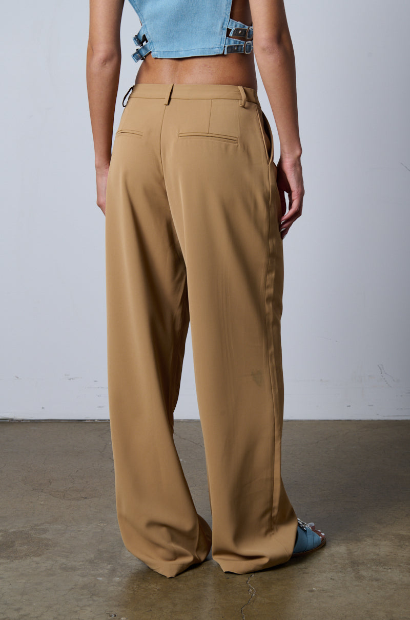 ABOUT MY CASH STRAIGHT LEG WOVEN TROUSER IN BEIGE