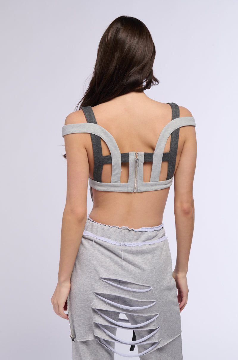 LIVING EASY CUT OUT COLOR BLOCK CROP TOP