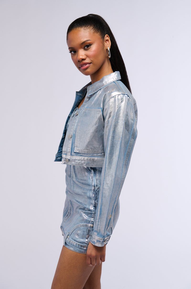 METALLIC DENIM BUTTON DOWN CROP JACKET