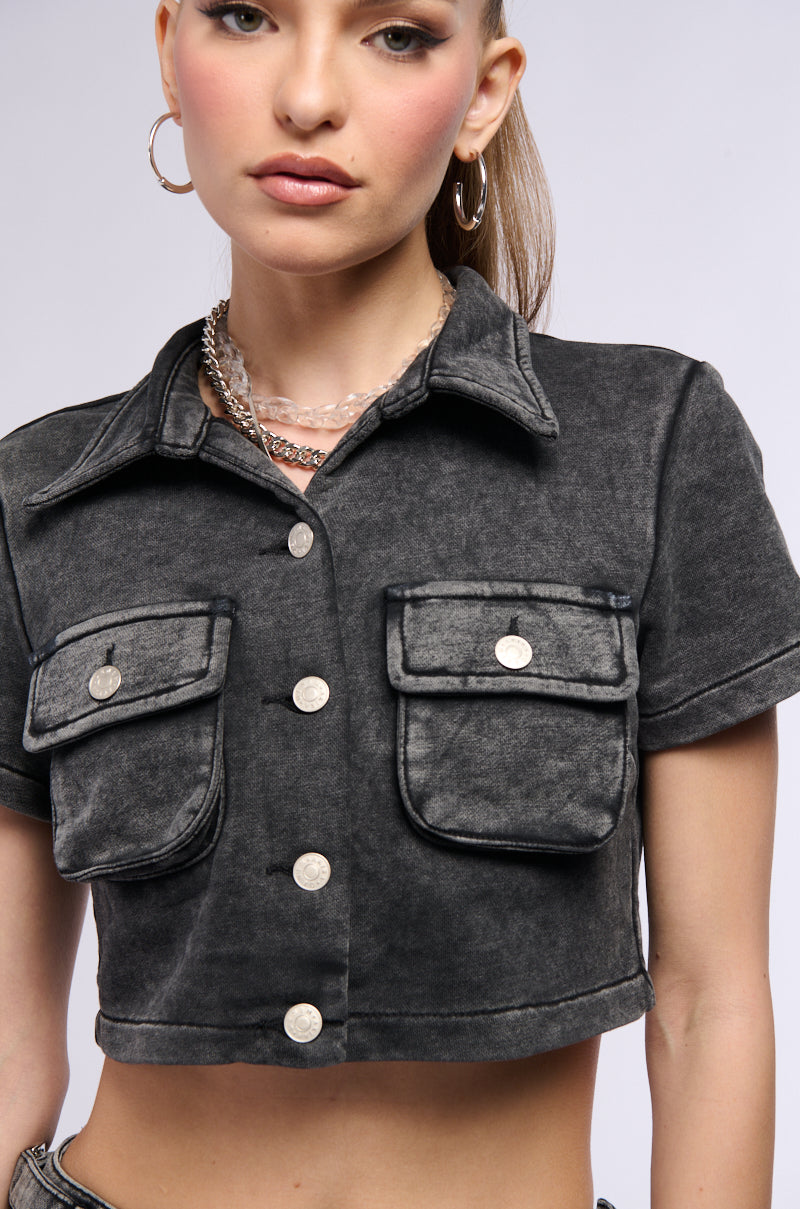 WORK FOR IT MINERAL WASHED SHORT SLEEVE BUTTON DOWN IN GREY