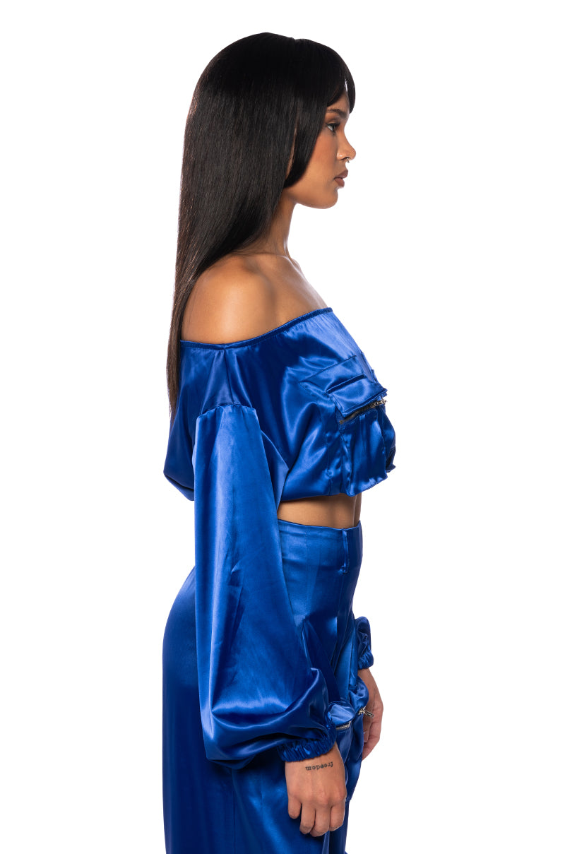 VIOLET DREAMS OFF SHOULDER POCKET DETAIL CROP TOP