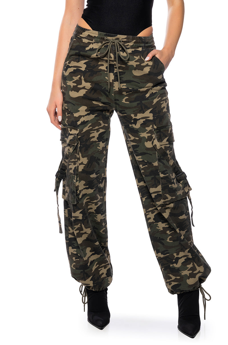 UNSTOPPABLE WIDE LEG CARGO PANTS