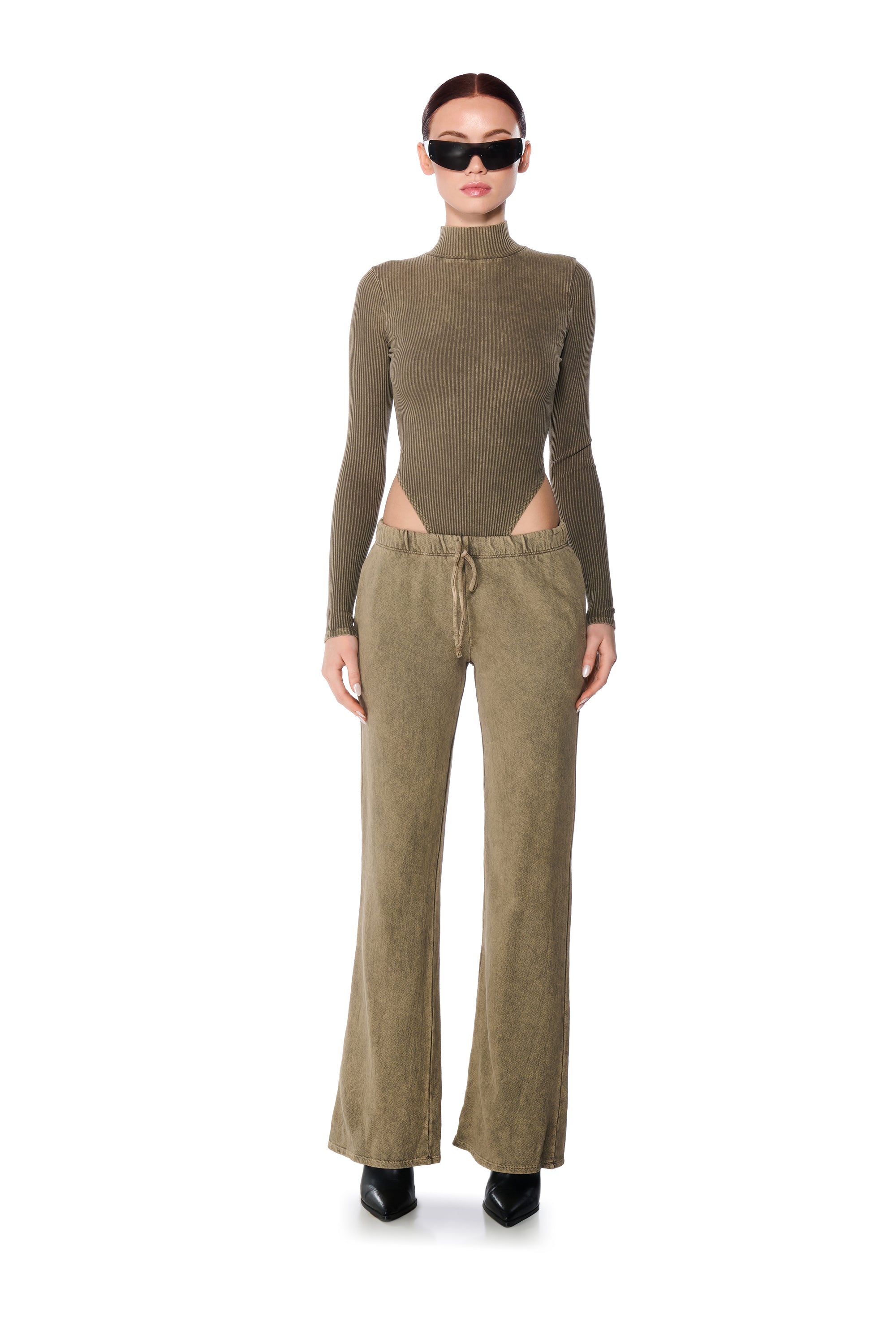 JOJO MINERAL WASH WIDE LEG SWEATPANT IN LIGHT BROWN