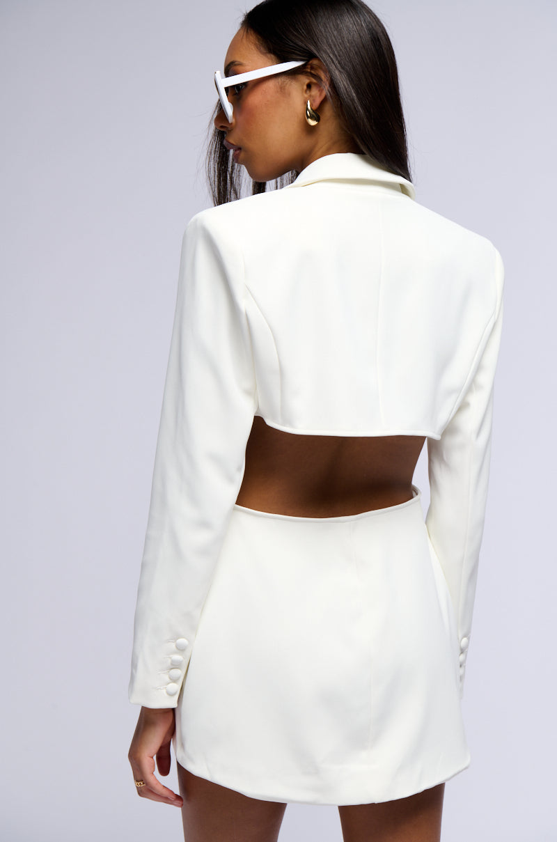 BIRDY BLAZER WITH BACK CUT OUT IN WHITE