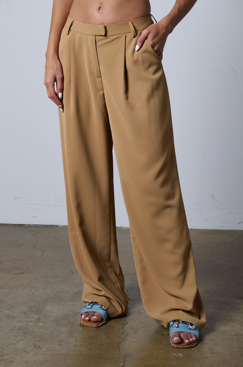 ABOUT MY CASH STRAIGHT LEG WOVEN TROUSER IN BEIGE