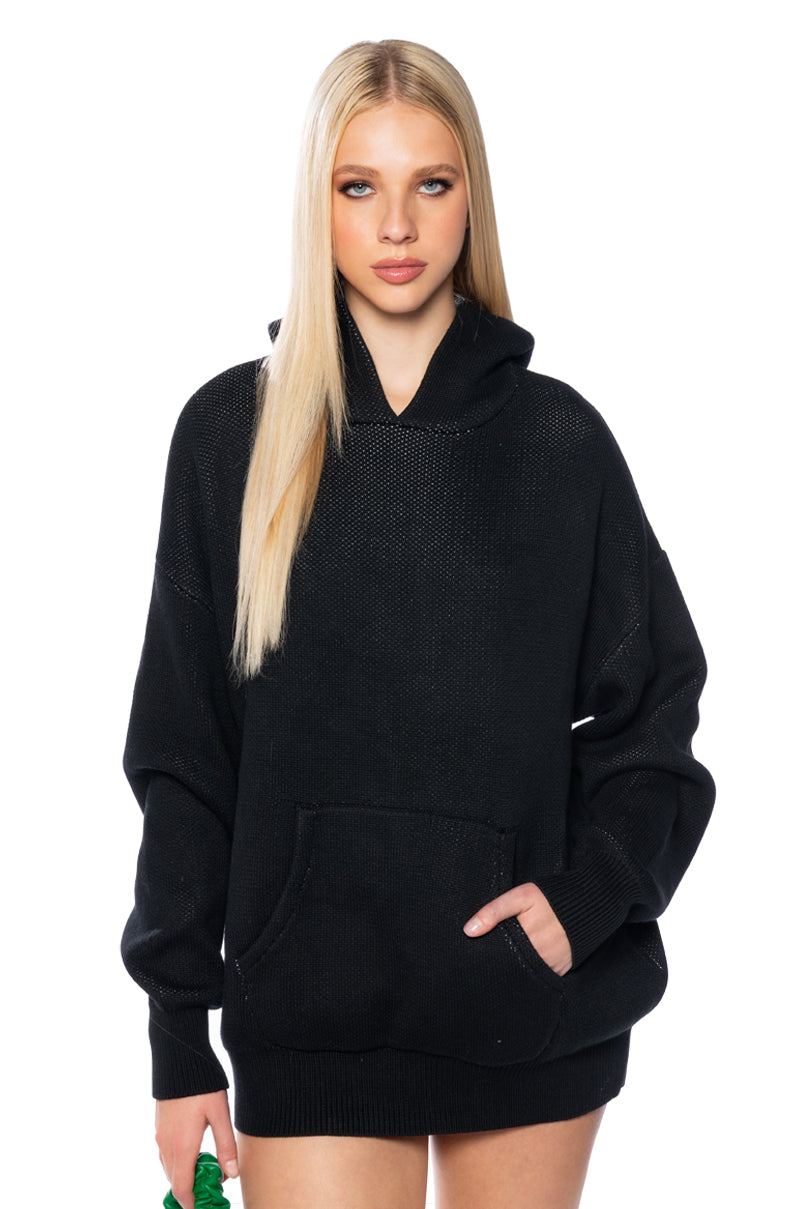 RUNWAY OVERSIZED HOODED SWEATER