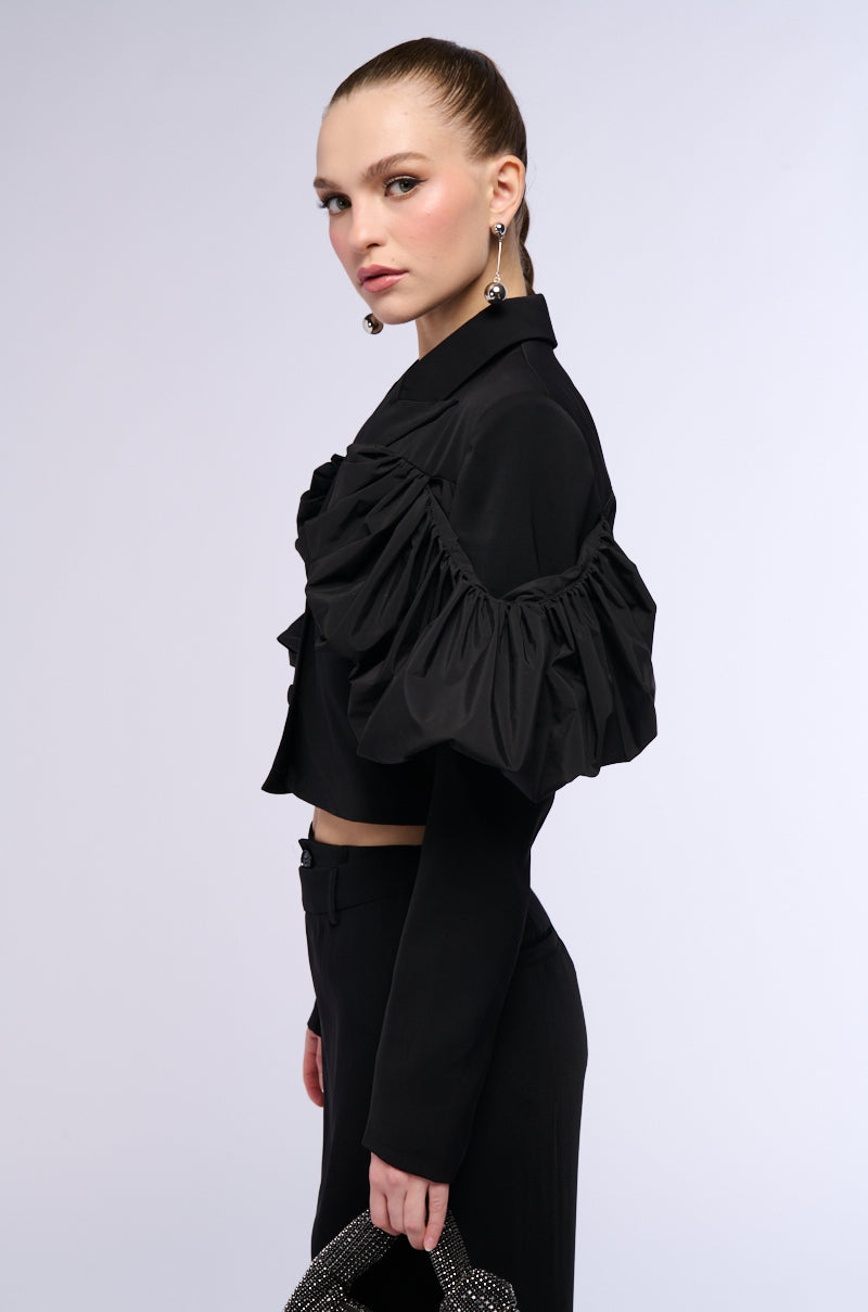 ILLUSION OFF DRAPED SHOULDER CROP BLAZER