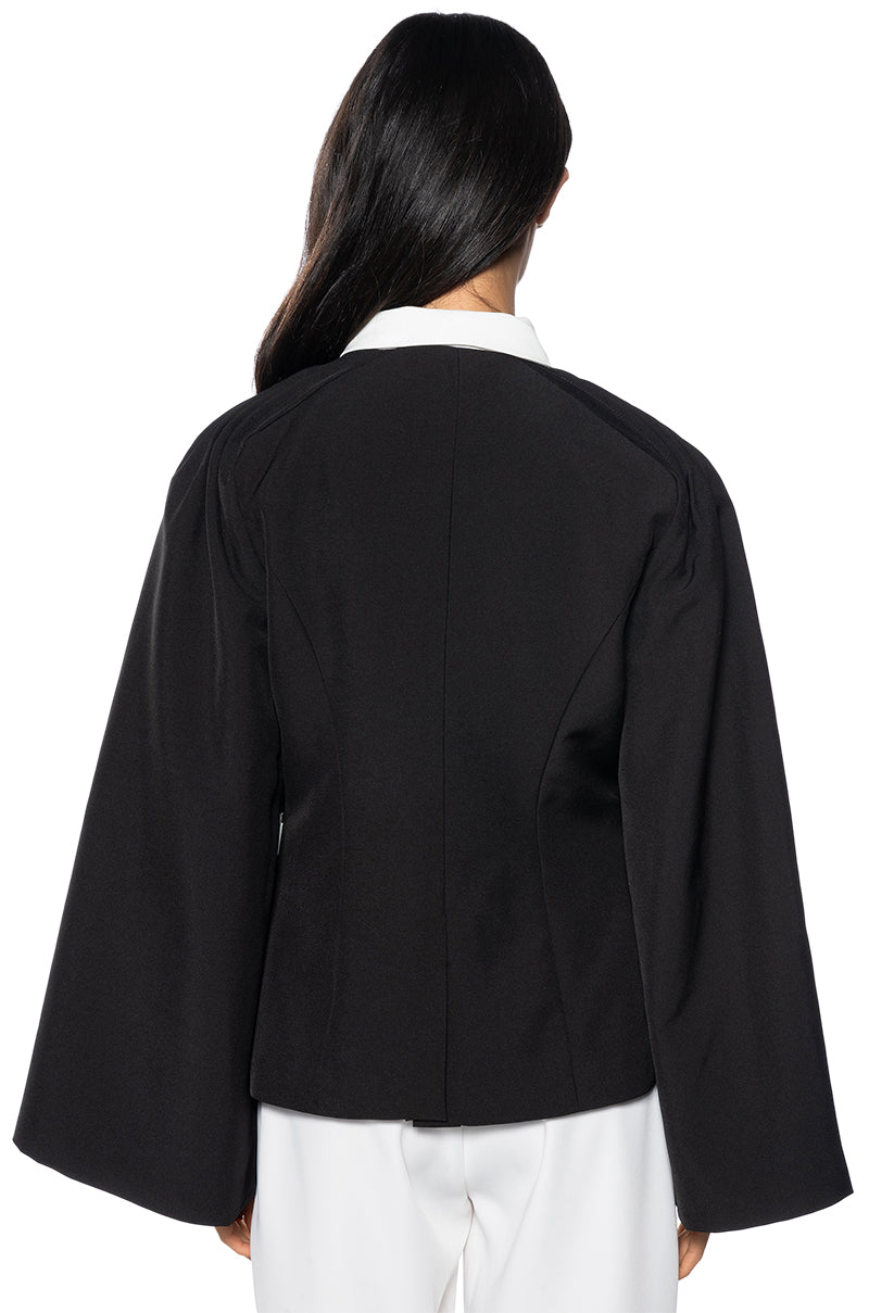 CLASSY CAPE BLAZER