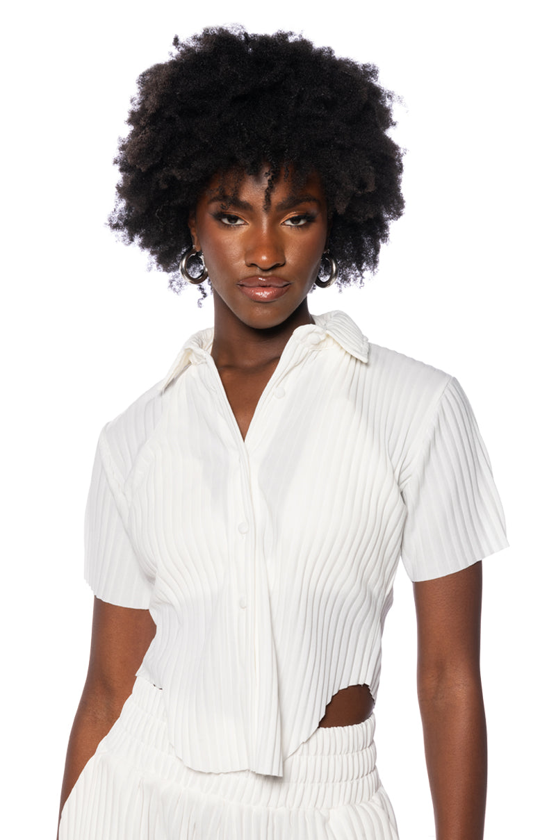 LUCY SHORT SLEEVE BUTTON DOWN IN WHITE