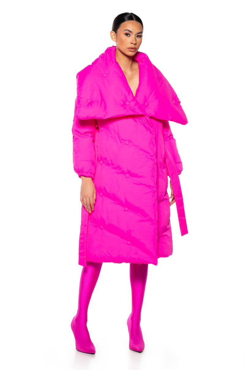 CAMPING TUFFED PUFFER COAT IN PINK