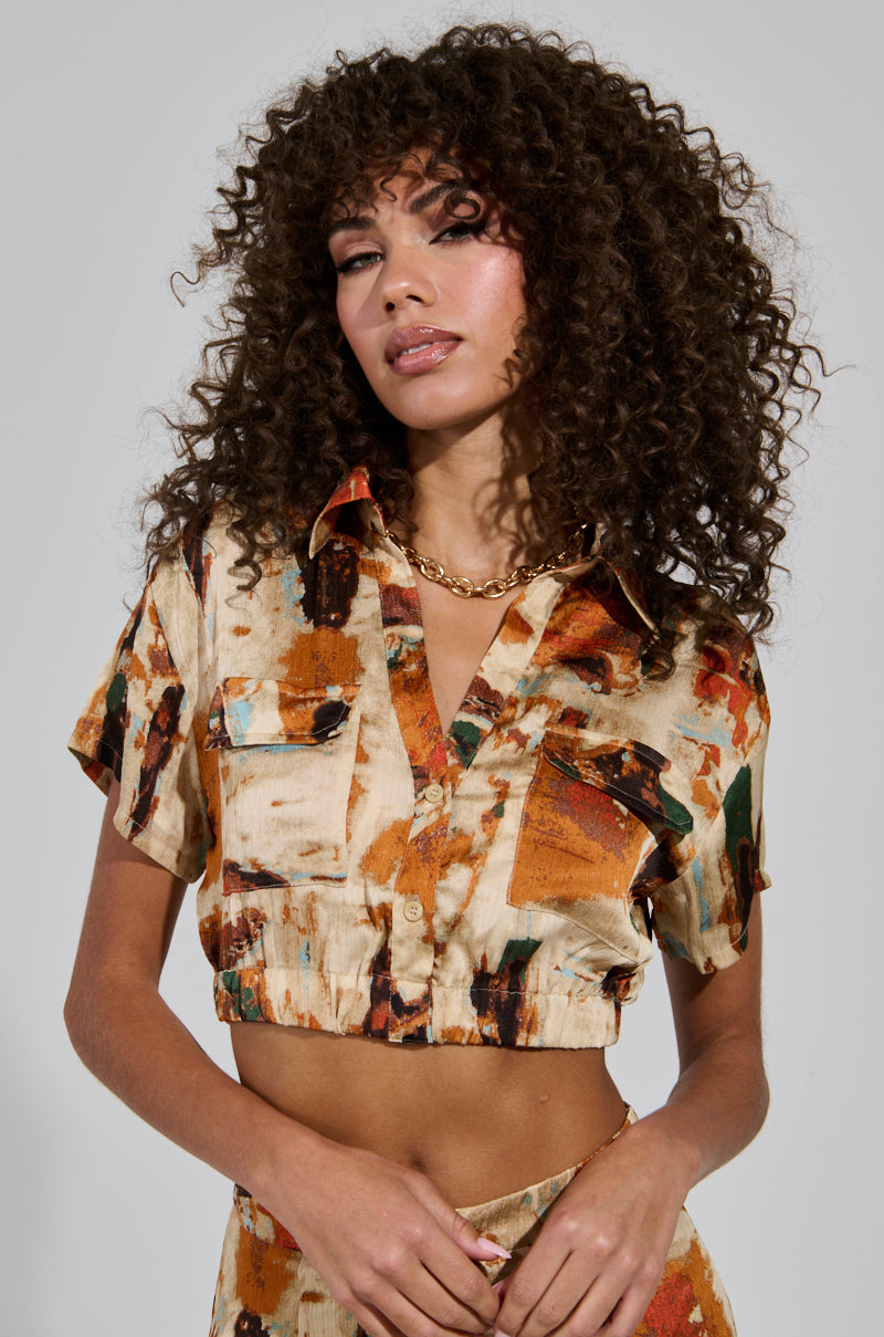 CRAZY PAIN BUTTON DOWN TOP