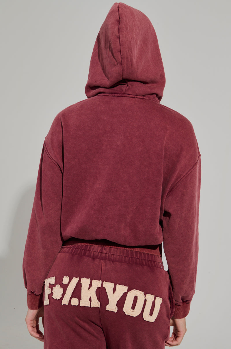 GRAPHIC LANGUAGE MINERAL WASH ZIP UP SWEATSHIRT IN BURGUNDY