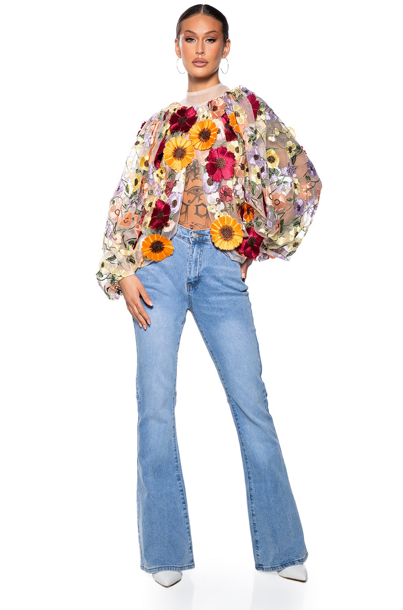 GARDEN DREAMS FLORAL BLOUSE