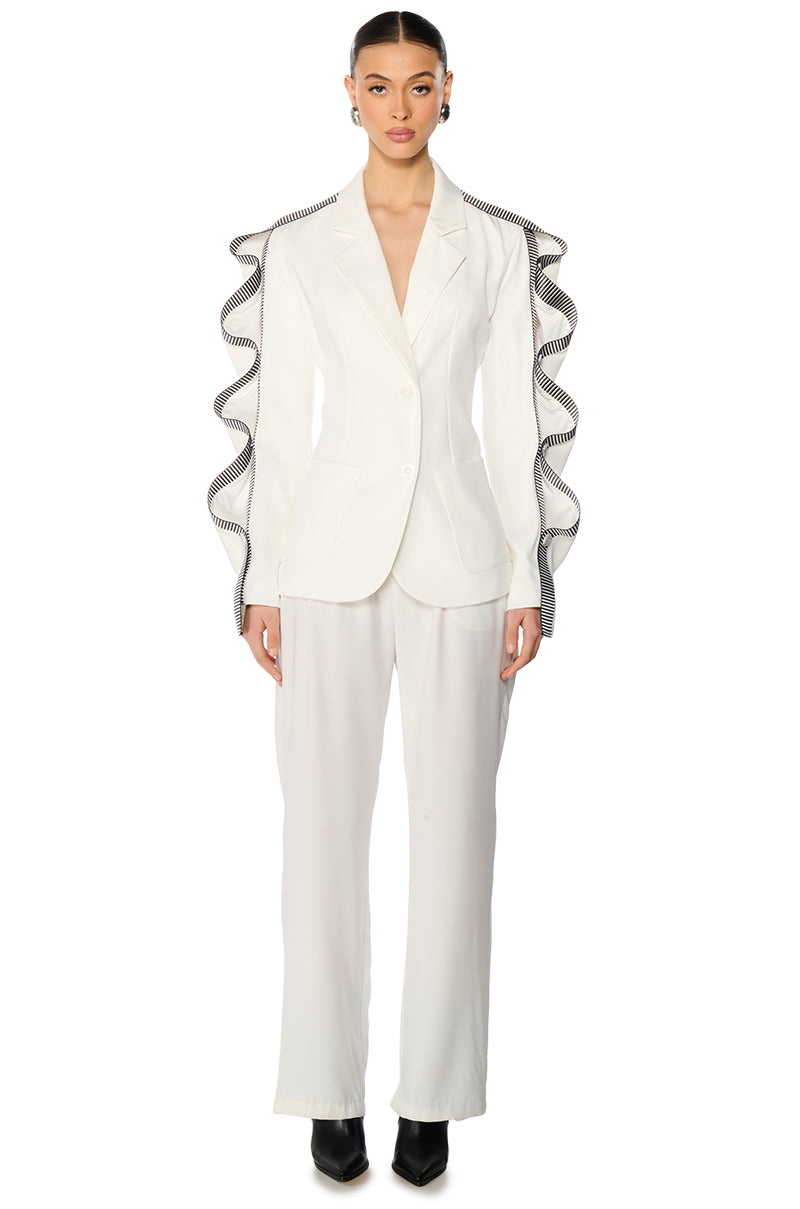 WAVY RIBBON PEEKABOO ARM BLAZER IN WHITE