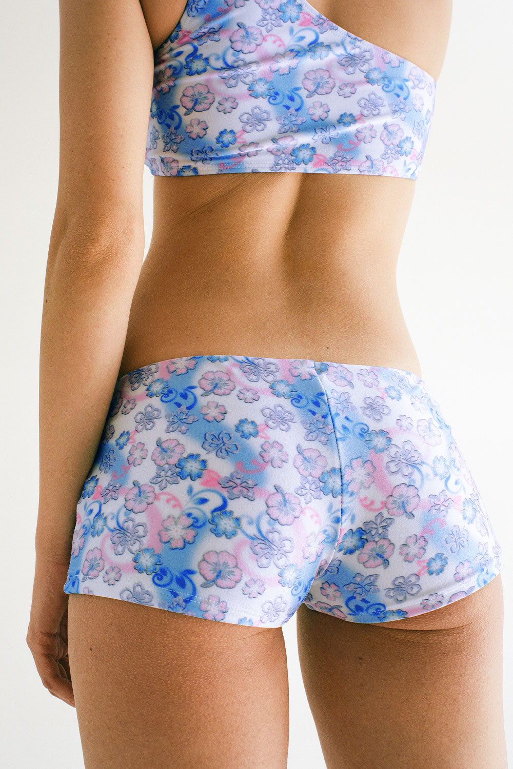 Blue Crush Floral Shine Boy Short - City of Angels