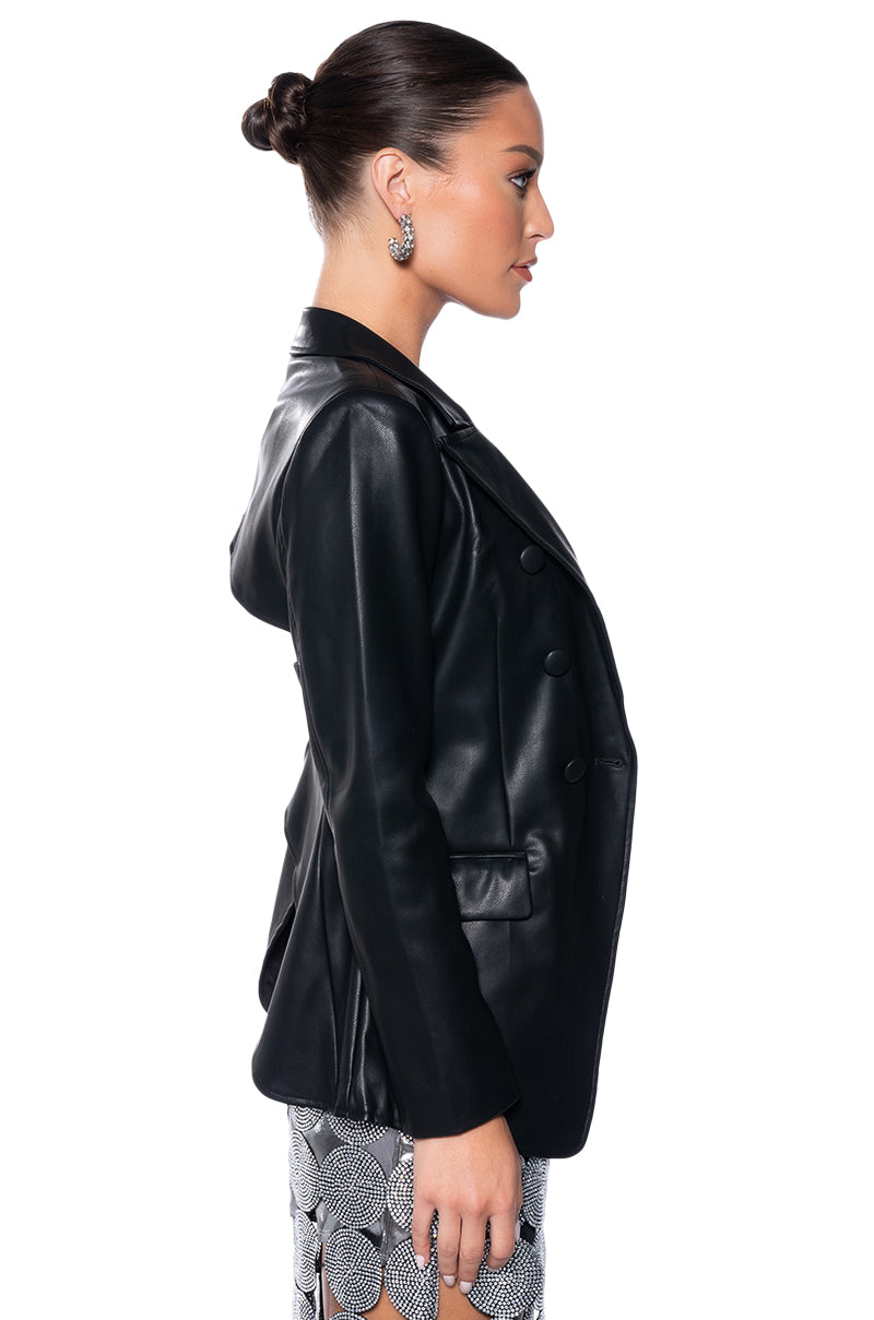 TE QUIERO FAUX LEATHER OPEN BACK BLAZER IN BLACK