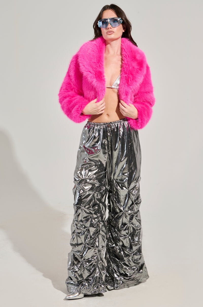 LIGHTS OUT CROPPED FAUX FUR JACKET IN PINK